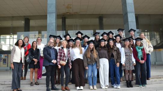 23 diplômés en maïeutique à l’Université Bourgogne Europe