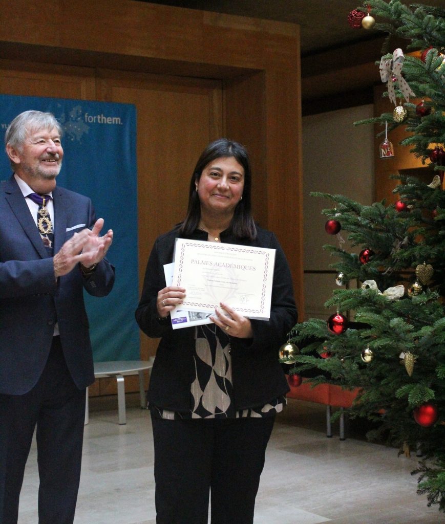 Nathalie Ustun, officier de l'ordre des Palmes Académiques de l'UFR Sciences de Santé de l'université de Bourgogne